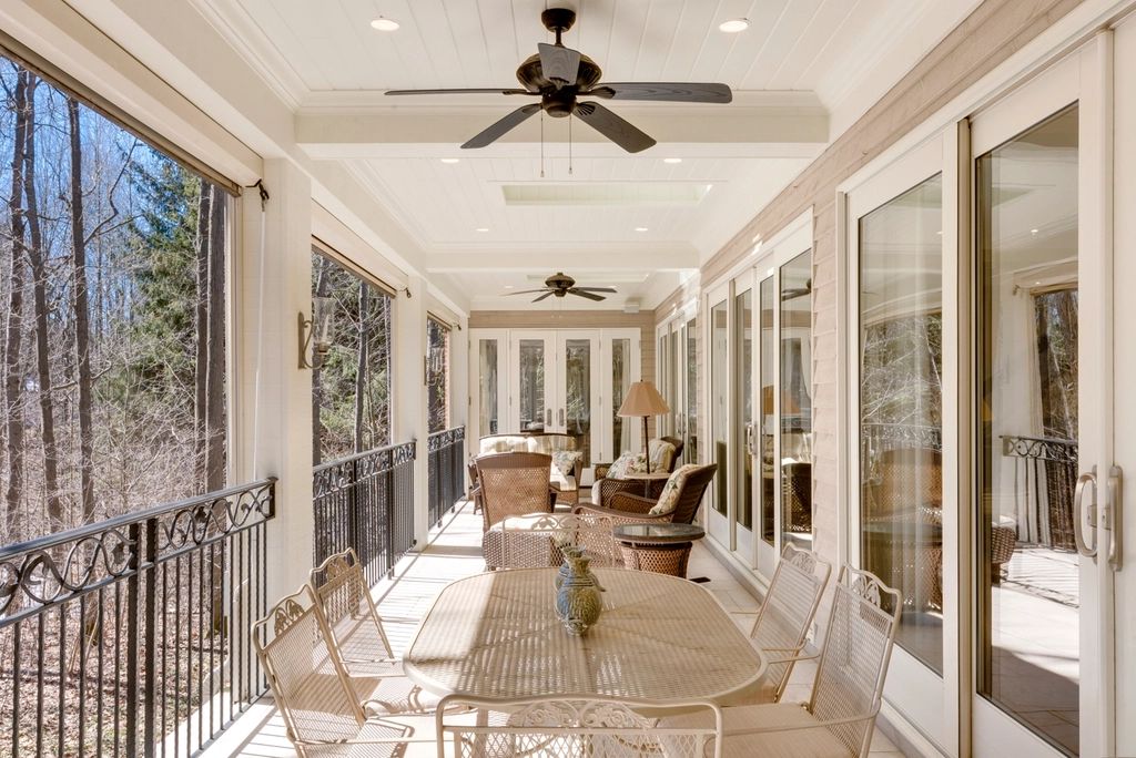Ceiling Fan Direction in Summer: Set It in 2 Minutes